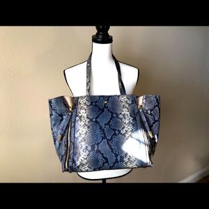 💙 G.I.L.I. 💙 Attention GILI enthusiasts!💙